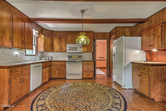 111 Skyline Drive, Bristol, TN 37620