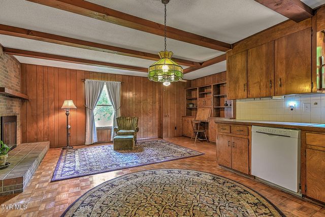 111 Skyline Drive, Bristol, TN 37620