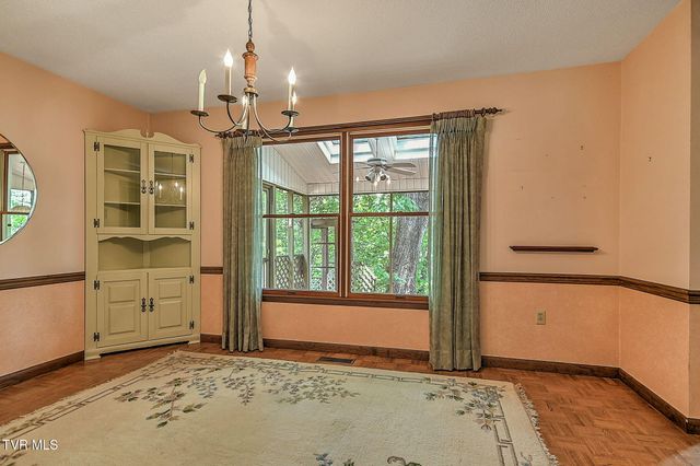 111 Skyline Drive, Bristol, TN 37620