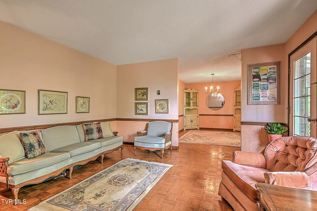 111 Skyline Drive, Bristol, TN 37620