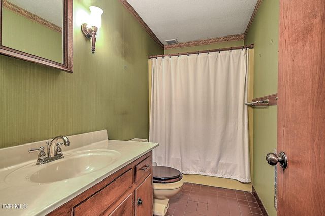 111 Skyline Drive, Bristol, TN 37620