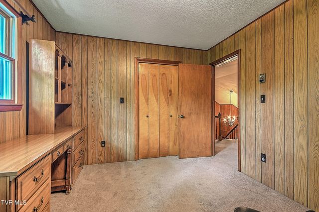 111 Skyline Drive, Bristol, TN 37620