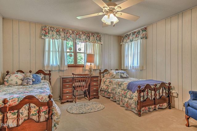 111 Skyline Drive, Bristol, TN 37620