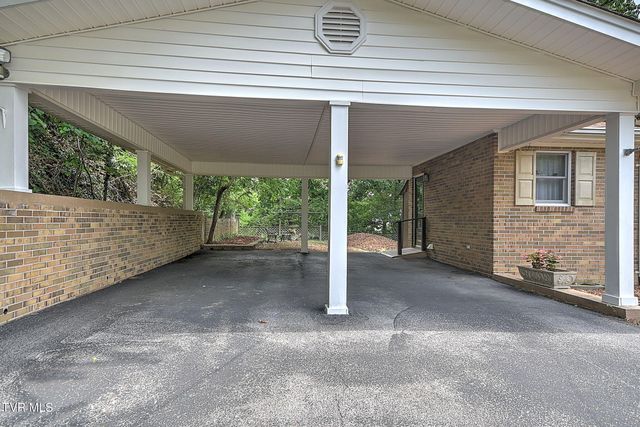 111 Skyline Drive, Bristol, TN 37620