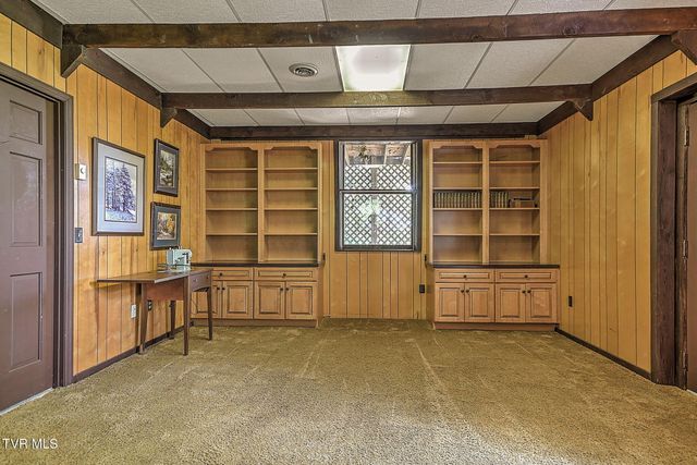 111 Skyline Drive, Bristol, TN 37620