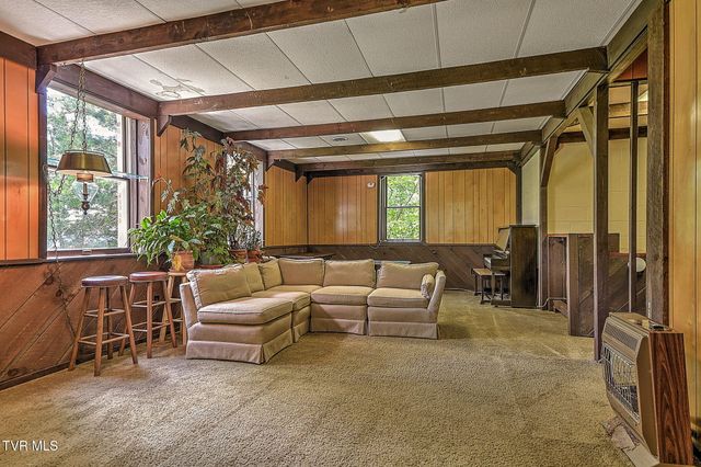 111 Skyline Drive, Bristol, TN 37620