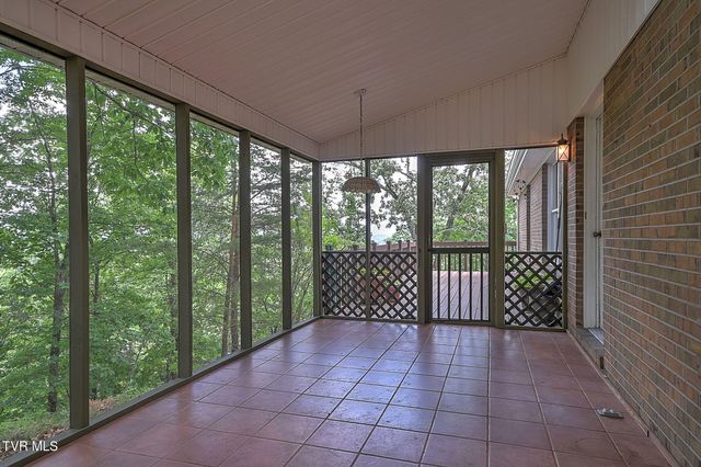 111 Skyline Drive, Bristol, TN 37620