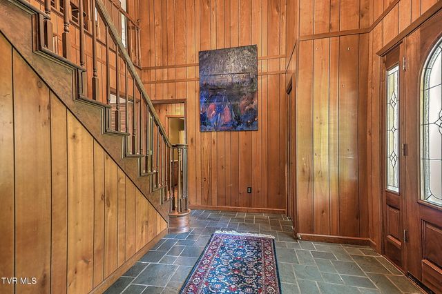 111 Skyline Drive, Bristol, TN 37620