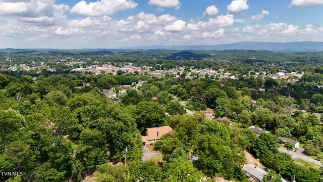 111 Skyline Drive, Bristol, TN 37620