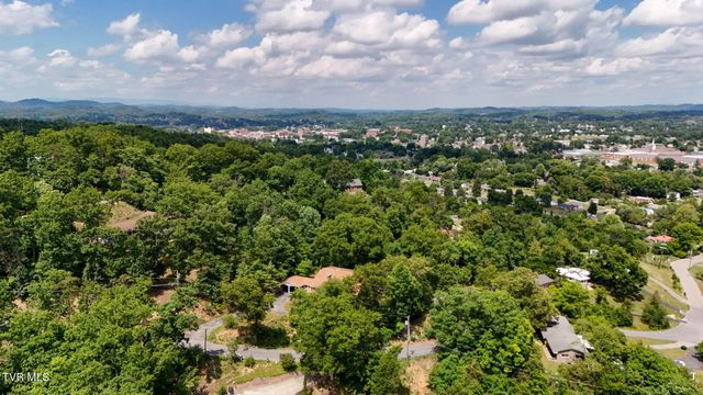 111 Skyline Drive, Bristol, TN 37620