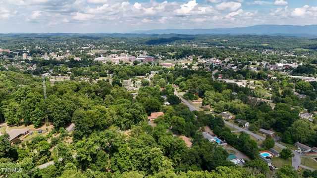 111 Skyline Drive, Bristol, TN 37620