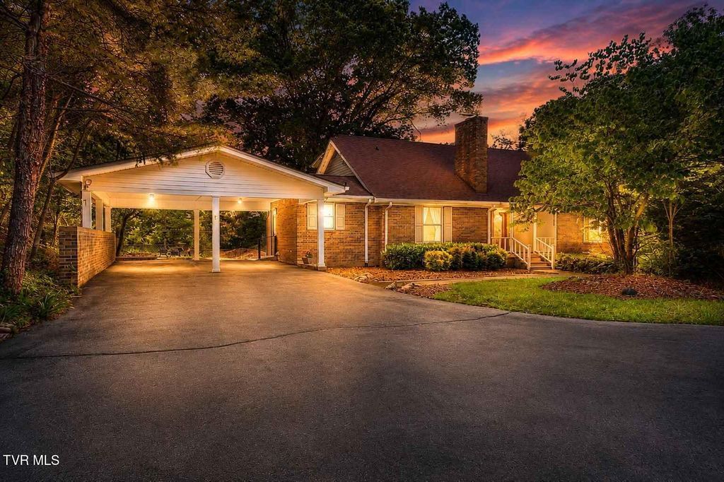 111 Skyline Drive, Bristol, TN 37620
