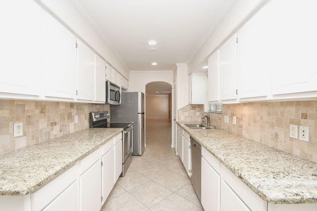 13240 Trail Hollow Drive 3240, Houston, TX 77079