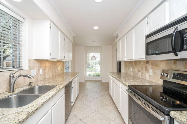 13240 Trail Hollow Drive 3240, Houston, TX 77079