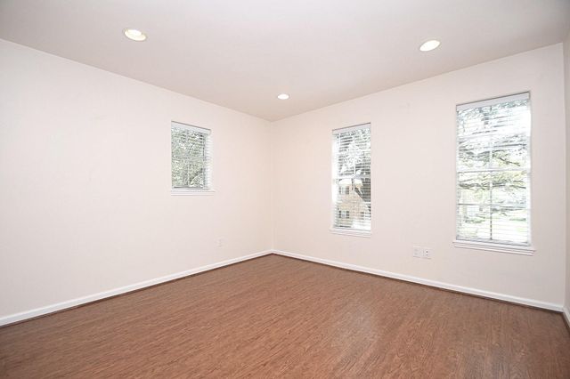 13240 Trail Hollow Drive 3240, Houston, TX 77079