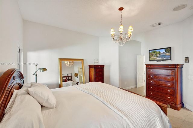 471 SW 92nd Psge, Miami, FL 33174