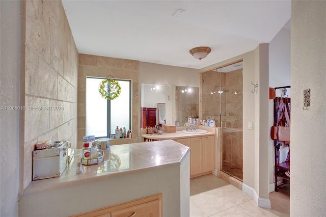 471 SW 92nd Psge, Miami, FL 33174