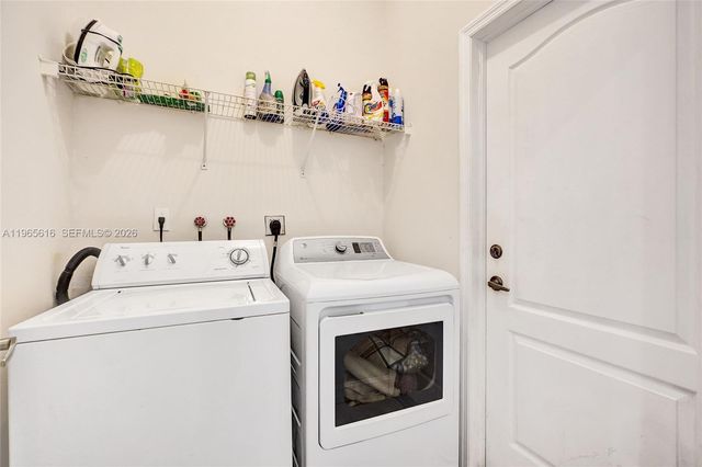 471 SW 92nd Psge, Miami, FL 33174