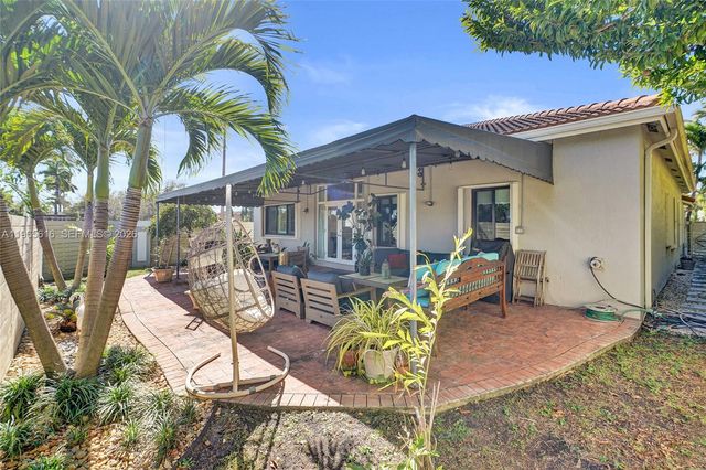 471 SW 92nd Psge, Miami, FL 33174