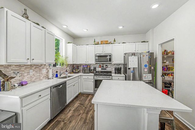 103 WILKSHIRE, Egg Harbor Township, NJ 08234