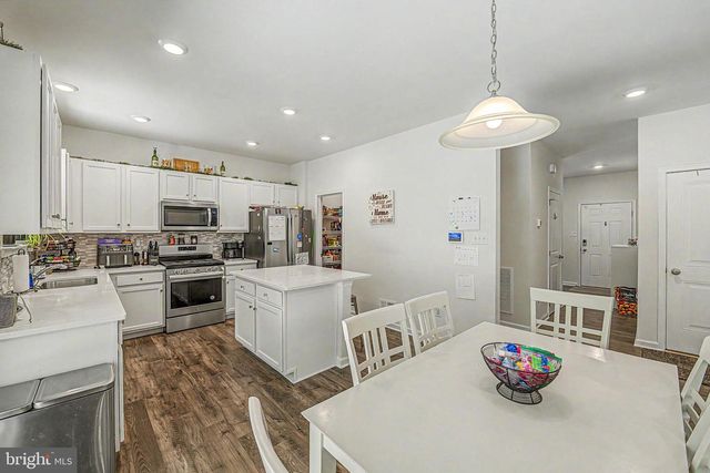 103 WILKSHIRE, Egg Harbor Township, NJ 08234