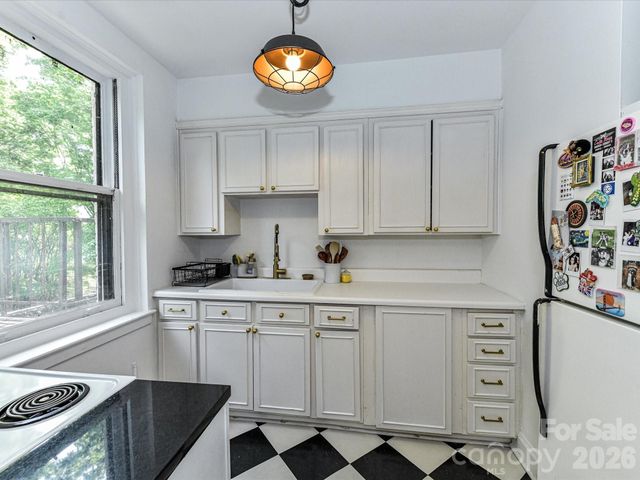 1121 Myrtle Avenue 47, Charlotte, NC 28203