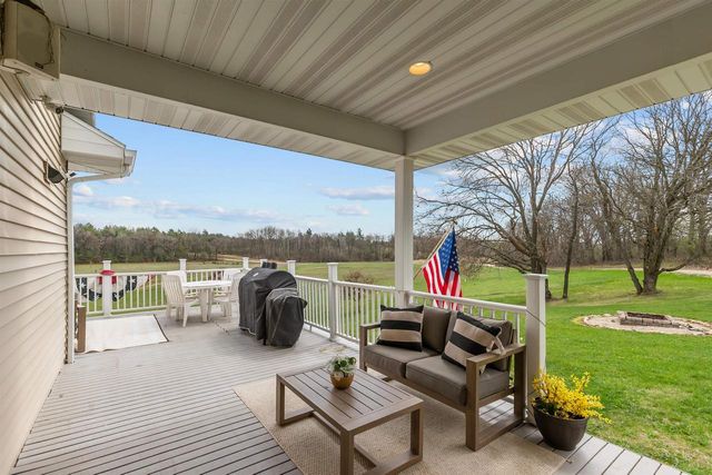 W8096 COUNTY ROAD MM, Wautoma, WI 54982