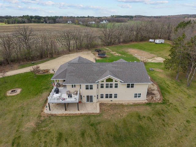W8096 COUNTY ROAD MM, Wautoma, WI 54982