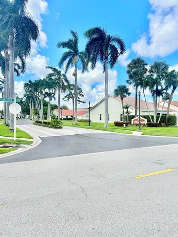 21547 Altamira Avenue, Boca Raton, FL 33433
