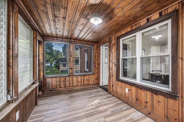51 David St, Springfield, MA 01104