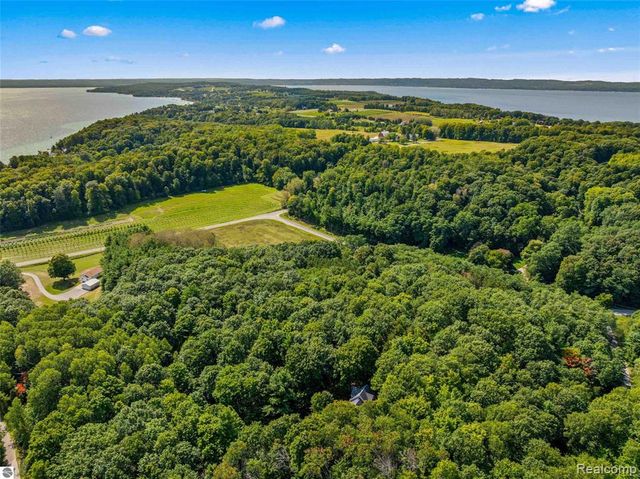 10552 Craig Road, Traverse City, MI 49686