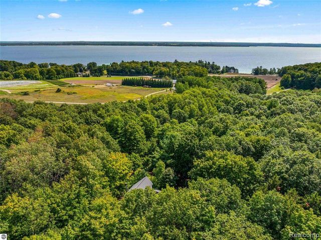 10552 Craig Road, Traverse City, MI 49686