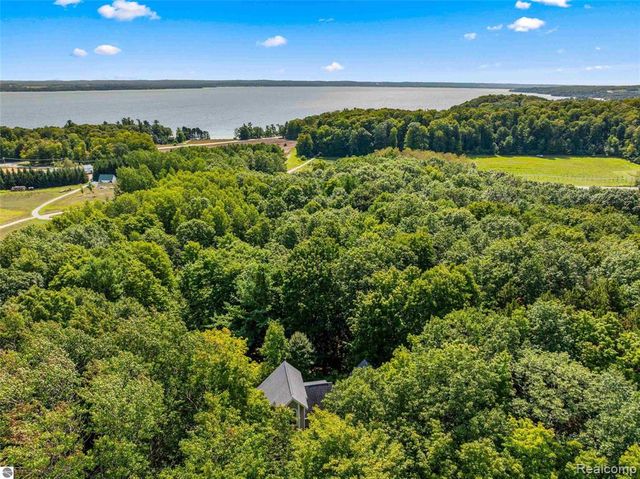 10552 Craig Road, Traverse City, MI 49686