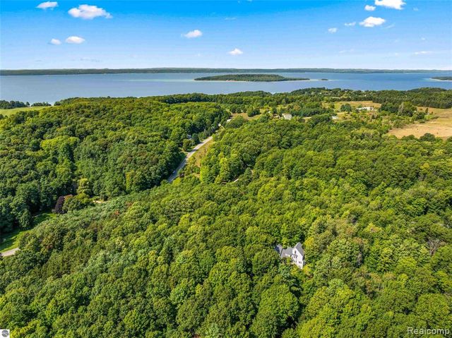 10552 Craig Road, Traverse City, MI 49686