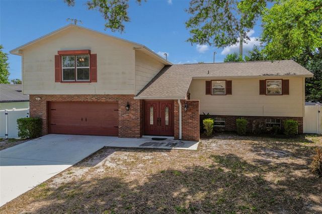 2620 GIANT PLACE, Seffner, FL 33584