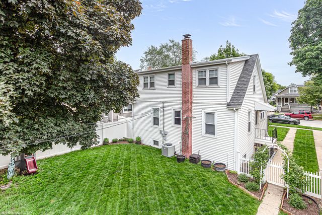9640 Tulley Avenue, Oak Lawn, IL 60453