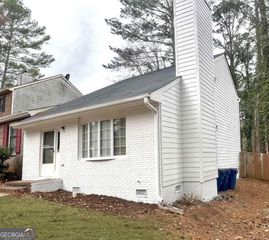 7075 Williamsburg Drive, Riverdale, GA 30274