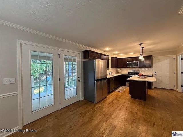 2656 E Doe Valley Pkwy, Brandenburg, KY 40108