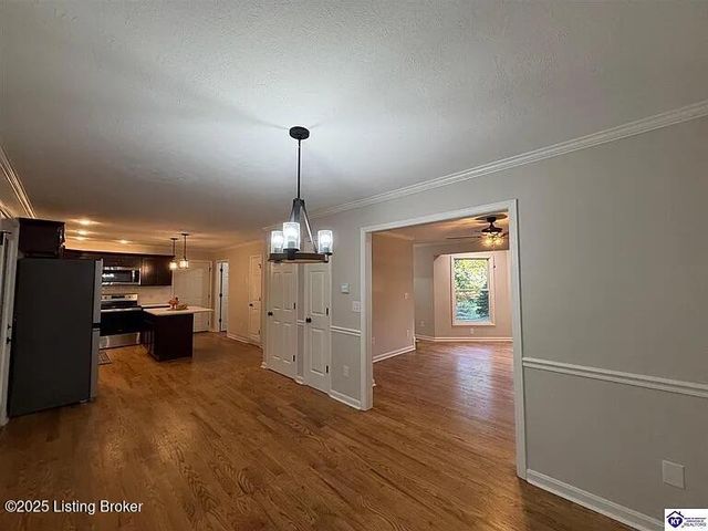 2656 E Doe Valley Pkwy, Brandenburg, KY 40108