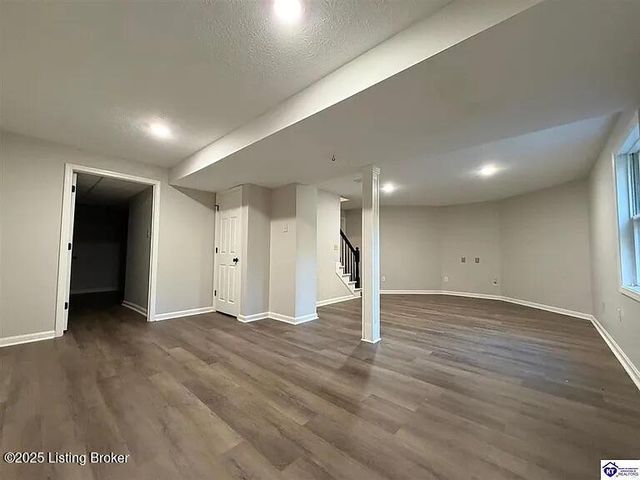 2656 E Doe Valley Pkwy, Brandenburg, KY 40108