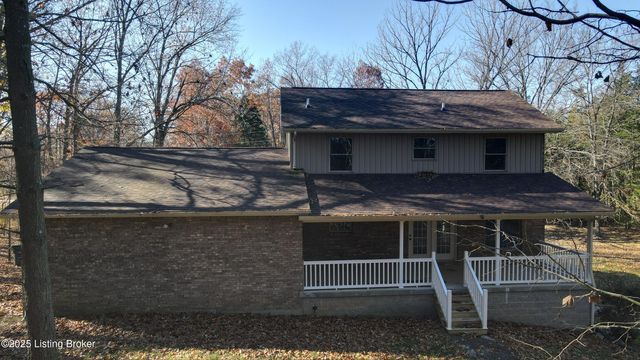 2656 E Doe Valley Pkwy, Brandenburg, KY 40108