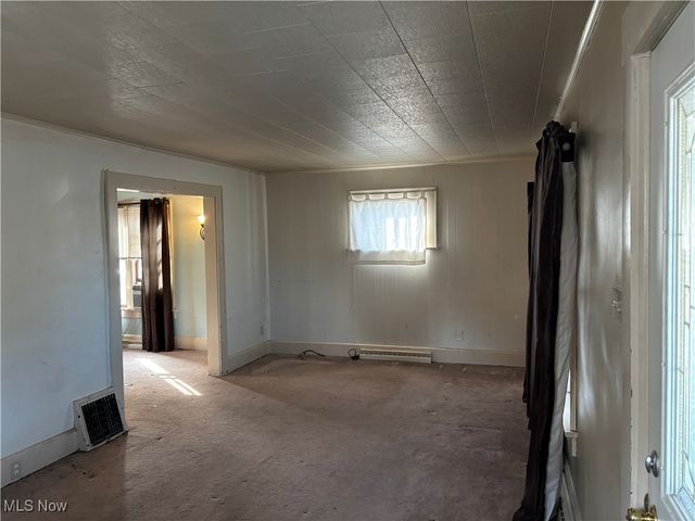 701 E Lincolnway, Minerva, OH 44657