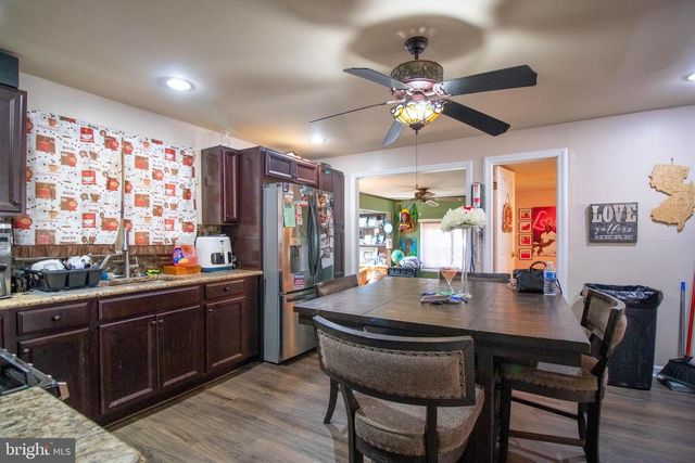 28 WELLINGTON PL, Burlington, NJ 08016