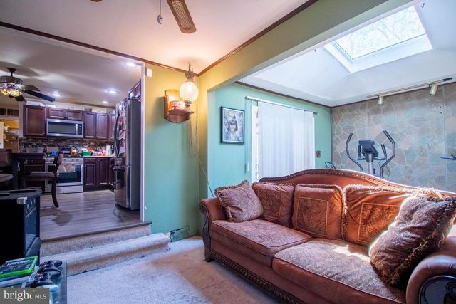 28 WELLINGTON PL, Burlington, NJ 08016