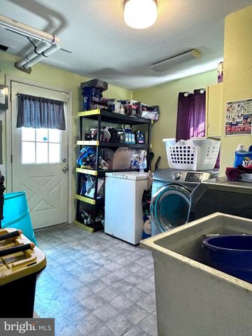 28 WELLINGTON PL, Burlington, NJ 08016