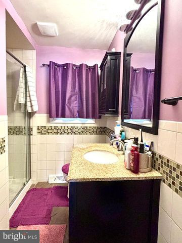 28 WELLINGTON PL, Burlington, NJ 08016