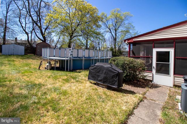 28 WELLINGTON PL, Burlington, NJ 08016