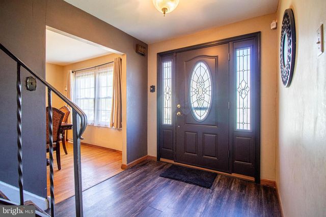 28 WELLINGTON PL, Burlington, NJ 08016