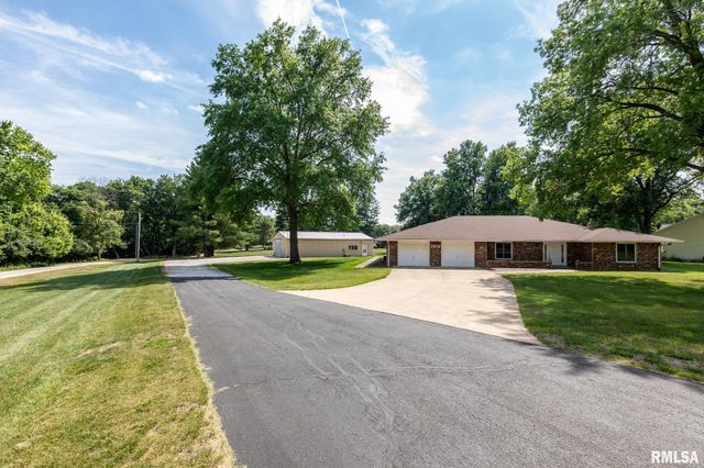 2816 SHERIDAN Road, Pekin, IL 61554