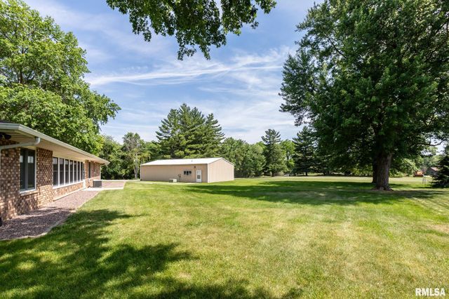 2816 SHERIDAN Road, Pekin, IL 61554